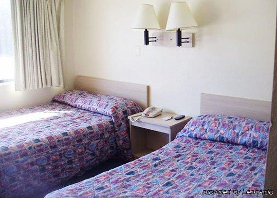 Rodeway Inn Memphis Buitenkant foto