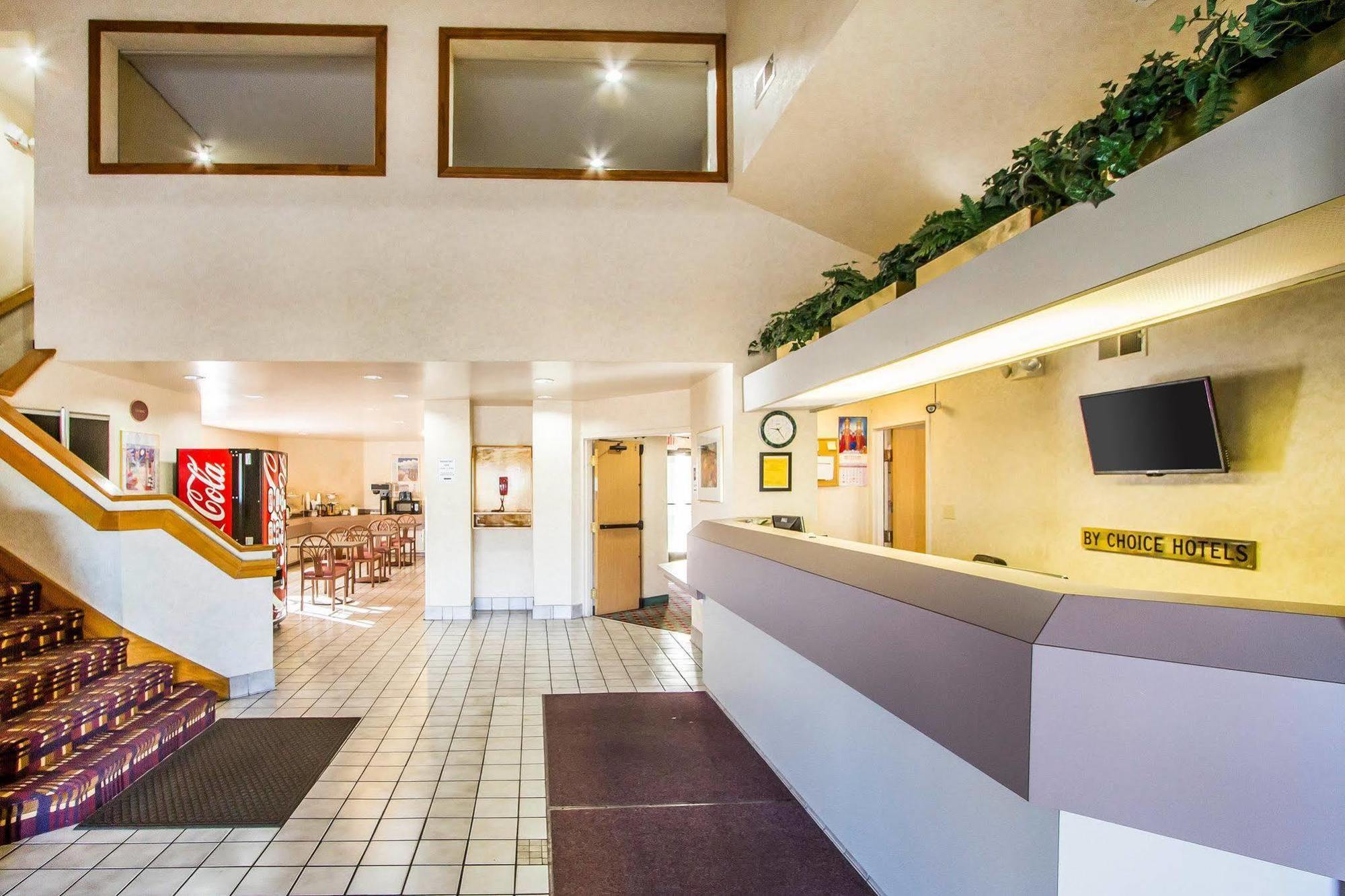Rodeway Inn Memphis Buitenkant foto