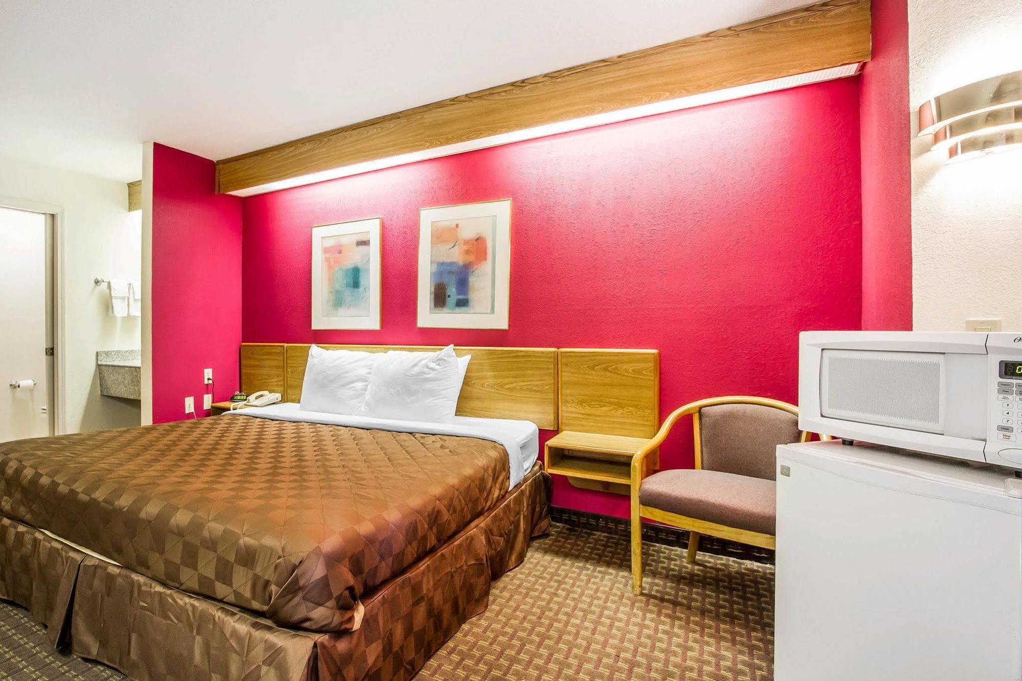Rodeway Inn Memphis Buitenkant foto