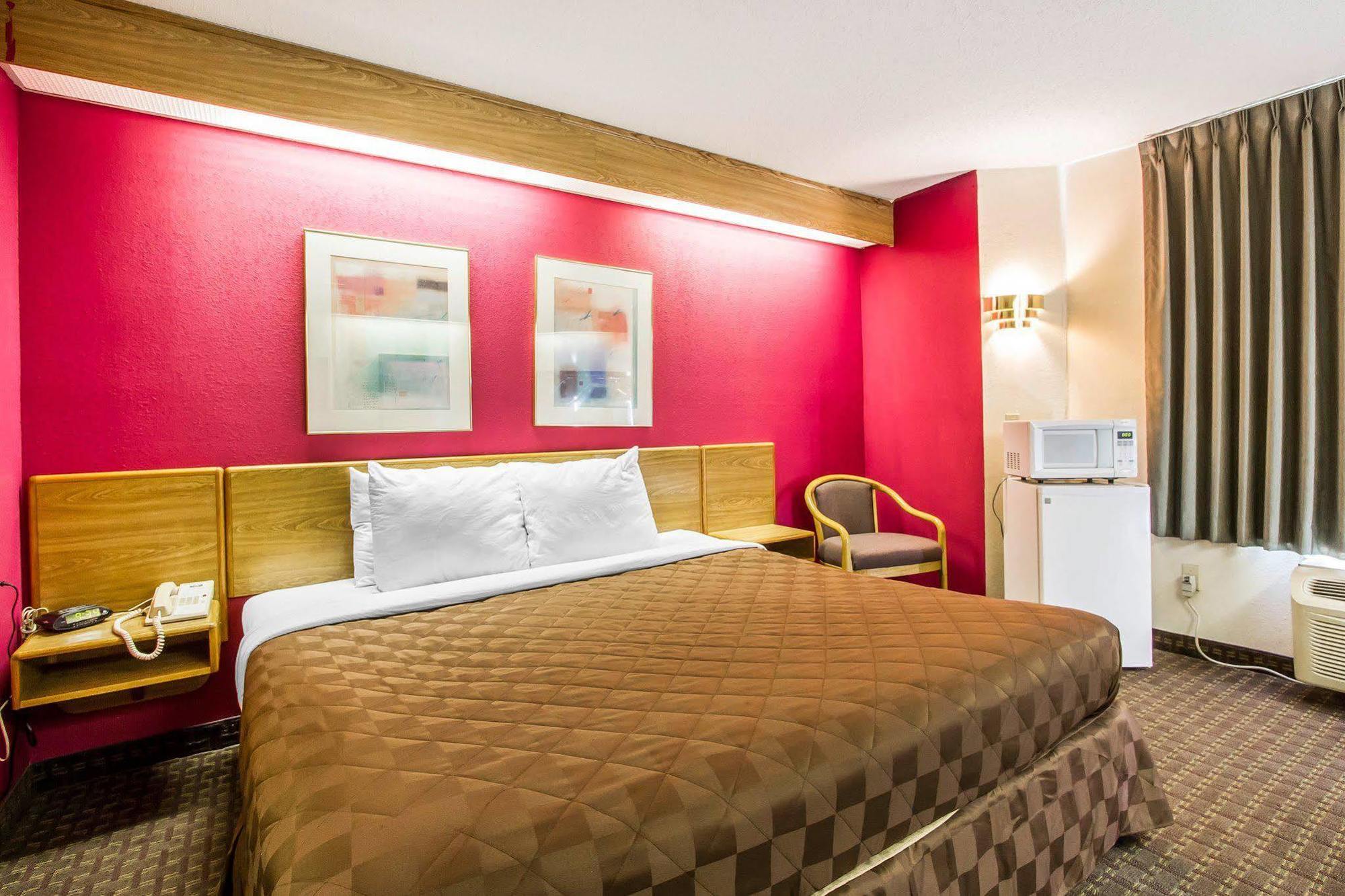 Rodeway Inn Memphis Buitenkant foto