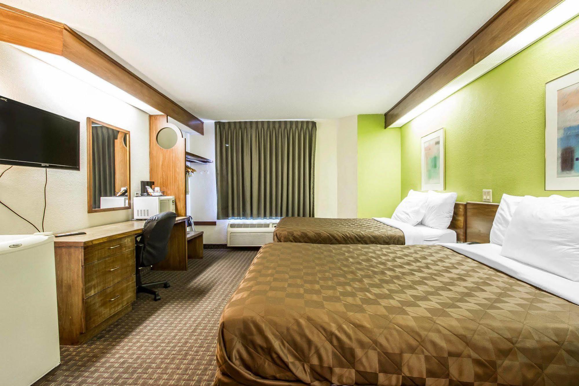 Rodeway Inn Memphis Buitenkant foto