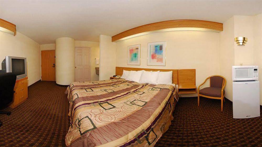 Rodeway Inn Memphis Buitenkant foto