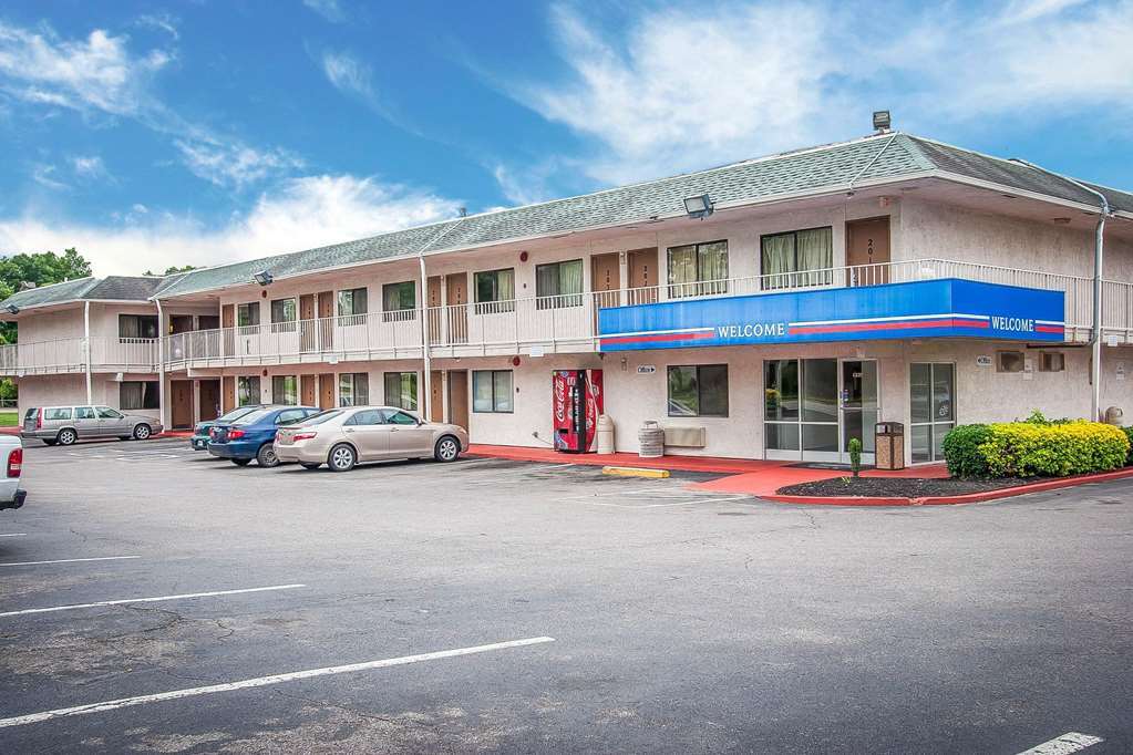 Rodeway Inn Memphis Buitenkant foto